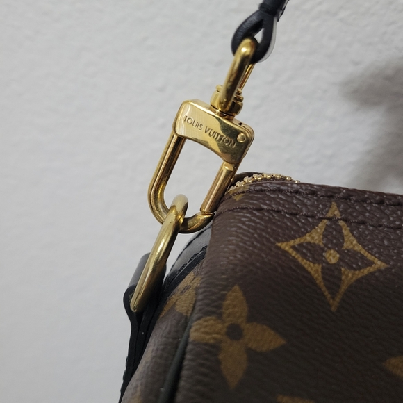 LOUIS VUITTON My LV World Tour Speedy Bandouliere with Black Trim - Picture 8 of 14